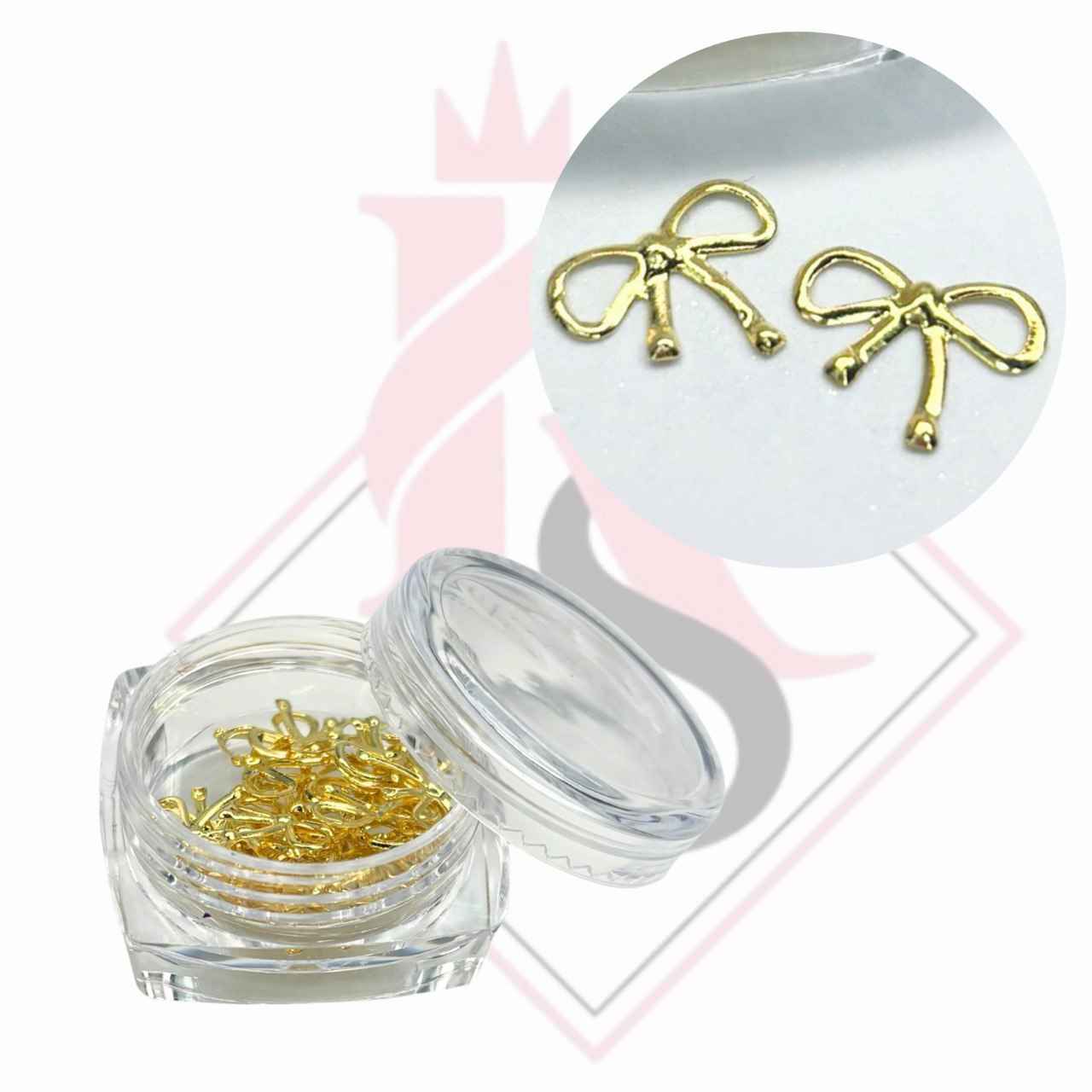 Charms Fiocchi Oro: il dettaglio glamour per una nail art elegante | RS Il Salone delle Unghie Torino